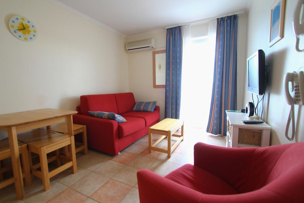Aparthotel Castrum Novum Novigrad Istria Oda fotoğraf